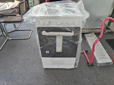 Lot 199 - Brand new electric cooker