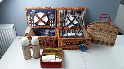 Lot 317 - Collection of picnic baskets including vintage termos items