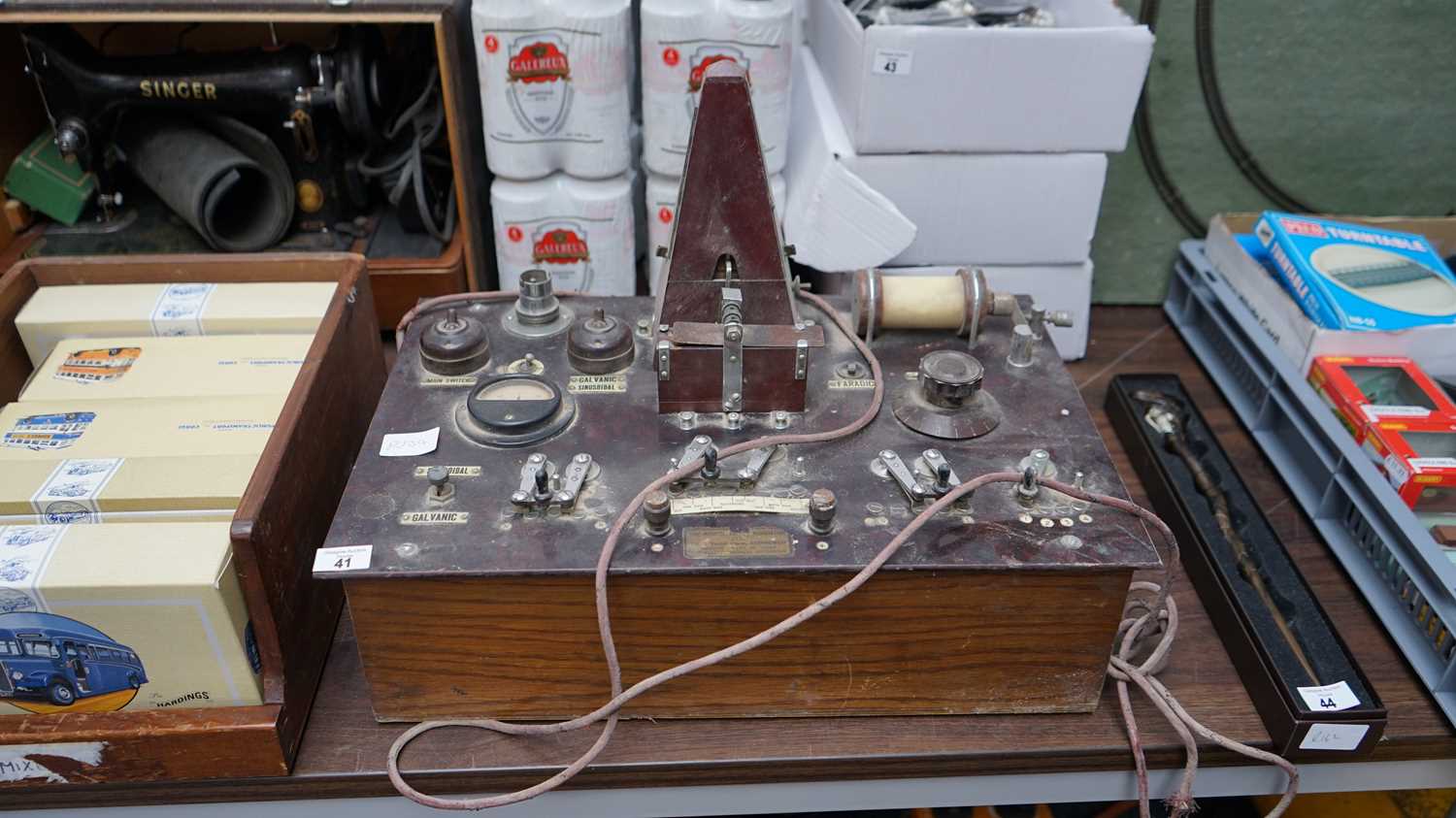 Lot 41 - Vintage medical equipment
