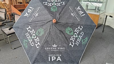 Lot 185 - Garden bar table parasol
