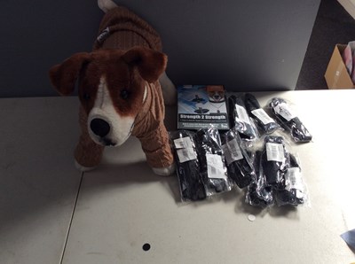 Lot 329 - Car seat for pets and dog toy