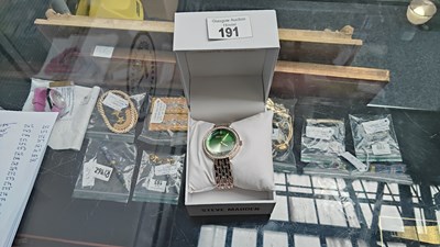Lot 191 - Steve madden watch in box