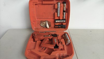 Lot 34 - Paslode impulse im250ii gun in case with batteries and fuel cells