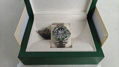 Lot 149 - Gents wrist watch bearing rolex logo in display box