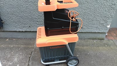 Lot 190 - Lawnmaster wood shredder