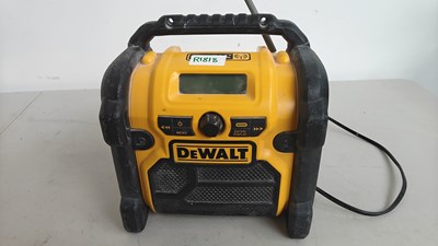 Lot 39 - Dewalt Site Radio, Cord & Battery Powered