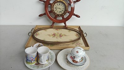 Lot 198 - Box of misc