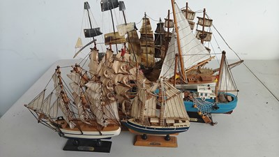 Lot 41 - Collection of sail model boats