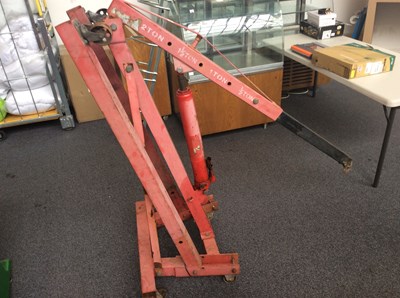Lot 247 - 2 Tonne Engine Hydraulic Engine Lift