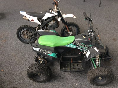 Lot 259 - One Kids Petrol Dirt Bike & One Kids Electric Quadbike