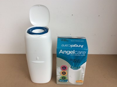 Lot 206 - Angel care happy disposal bin with odour seal