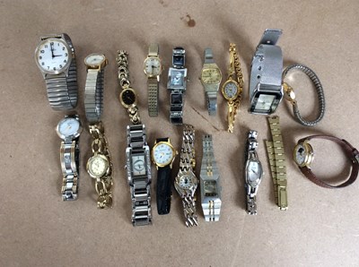 Lot 169 - Mix lot of 13 watches
