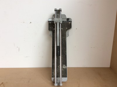 Lot 25 - Heavy Duty Tile Cutter
