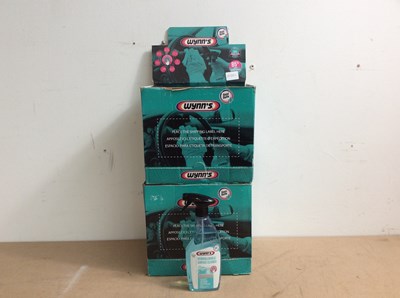 Lot 21 - Box of Wynn's Hydroalcholic Surface Cleaner