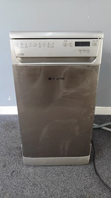 Lot 204 - Hotpoint Silver Under Counter Dishwasher