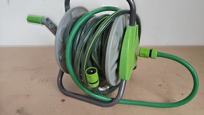 Lot 246 - Hose reel