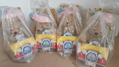 Lot 45 - Qty of assorted noddy soft toys in car box