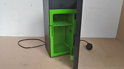 Lot 81 - Xbox x mini fridge