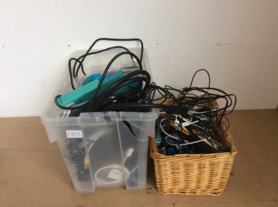 Lot 39 - Qty of old electronics with chargers and cables