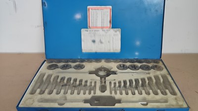 Lot 7 - Tap and die complete set up 24mm