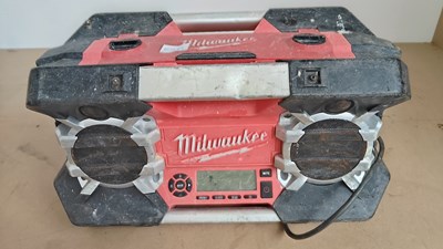 Lot 32 - Milwaukee site radio Untested
