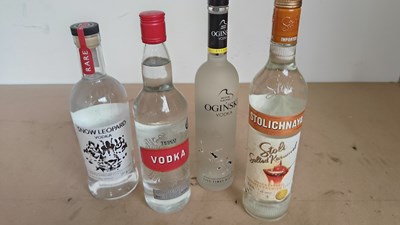 Lot 107 - 4 bottles of assorted vodka