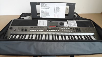 Lot 224 - Yamaha keyboard in case