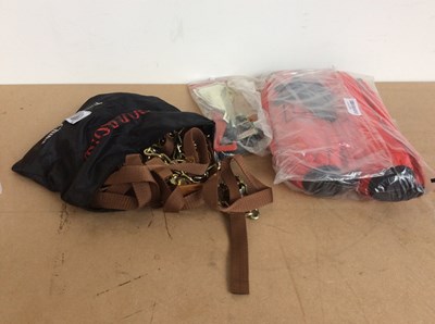 Lot 216 - Snow socks and snow chains for tyres