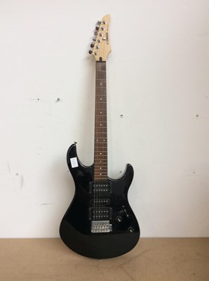 Lot 138 - Yamaha electric guitar