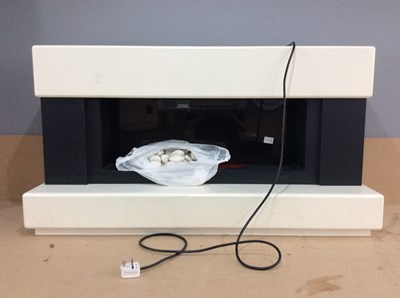 Lot 225 - Electric fireplace heater with decorative stones