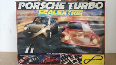 Lot 39 - Porsche turbo scalextric set in box