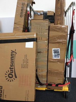 Lot 194 - Cage Of Fitness Equipment