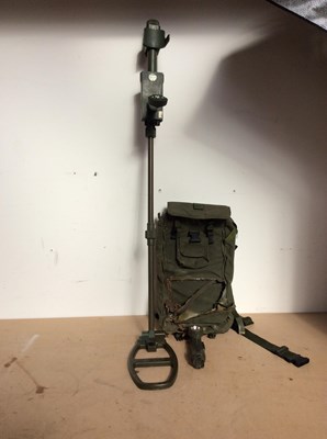 Lot 142 - Ex Army Vallon VMH3CS Metal Mine Detector Kit W/Rucksack