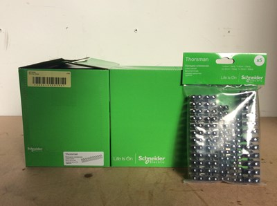 Lot 44 - 2 full boxes of eclectic terminal blockers