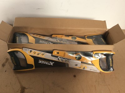 Lot 25 - Handsaws with spirit level