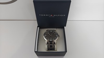 Lot 6 - Tommy Hilfiger Gents watch, Brand new est £60- £100