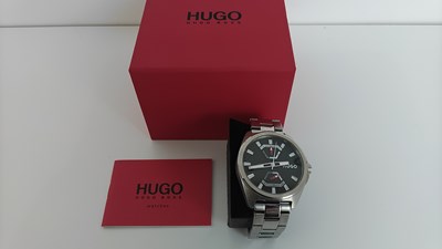 Lot 5 - Gents Hugo boss Watch with box and papers, est £40- £80