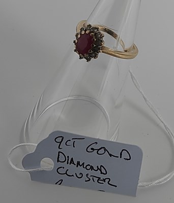 Lot 22 - 9ct Gold Diamond Cluster ring 3.17gram, est £80-£100