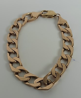 Lot 27 - 9ct Gold Curb Bracelet 27.66gram, est £750-£800