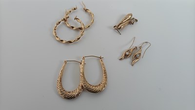 Lot 35 - 4x 9ct Gold Earings, 4.97gram, est £120-£150