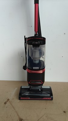 Lot 136 - Shark lift away vacuum cleaner
