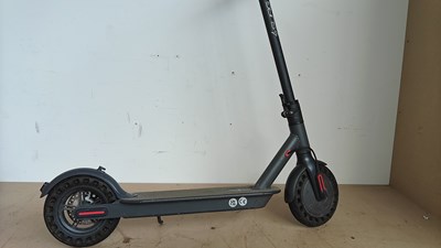 Lot 122 - Surg e scooter Tested working