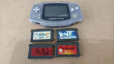 Lot 105 - Game Boy advance with games
