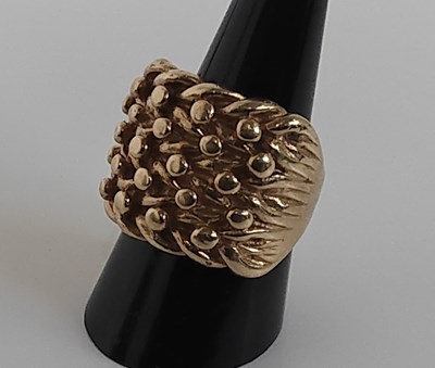 Lot 42 - 9ct Gold Mens Keeper ring, 17gram, est £470-£500