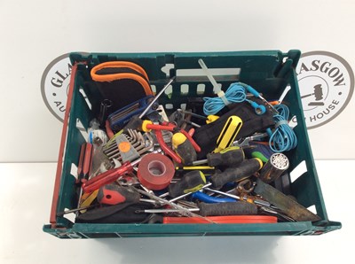 Lot 162 - Crate of assorted tools