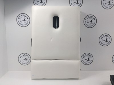 Lot 216 - White massage bed