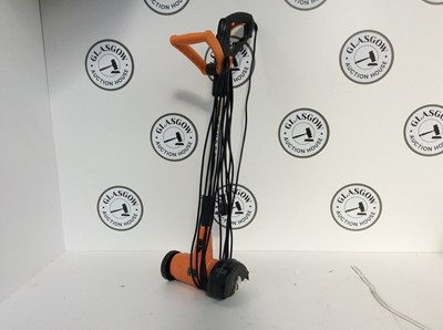 Lot 130 - Electric Weed Removal Brush