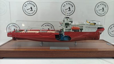 Lot 83 - Seagair cutaway model boat in display case by norman hill scale models