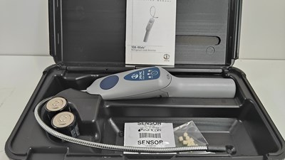 Lot 167 - Refrigerant leak detector by tek-mate in case