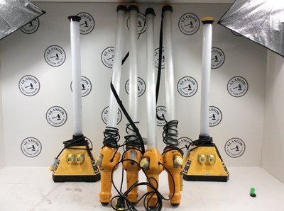 Lot 151 - 2 elite delta lights and 4 defender up lights tested